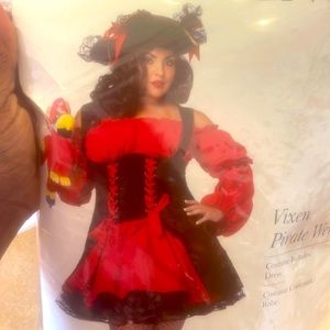 Plus size pirate wench.1x worn once, includes dress only.